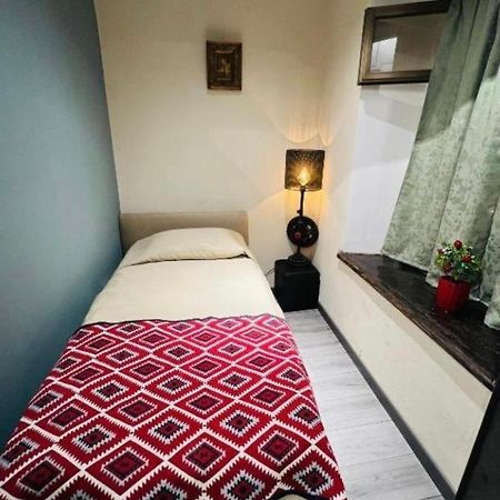 Communication Hostel Batumi Zewnętrze zdjęcie