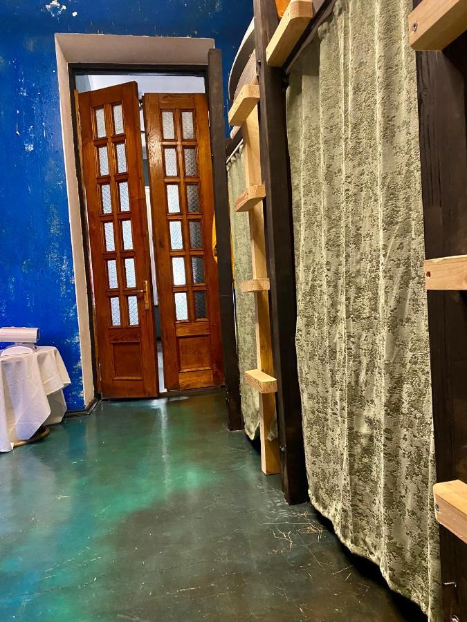 Communication Hostel Batumi Zewnętrze zdjęcie